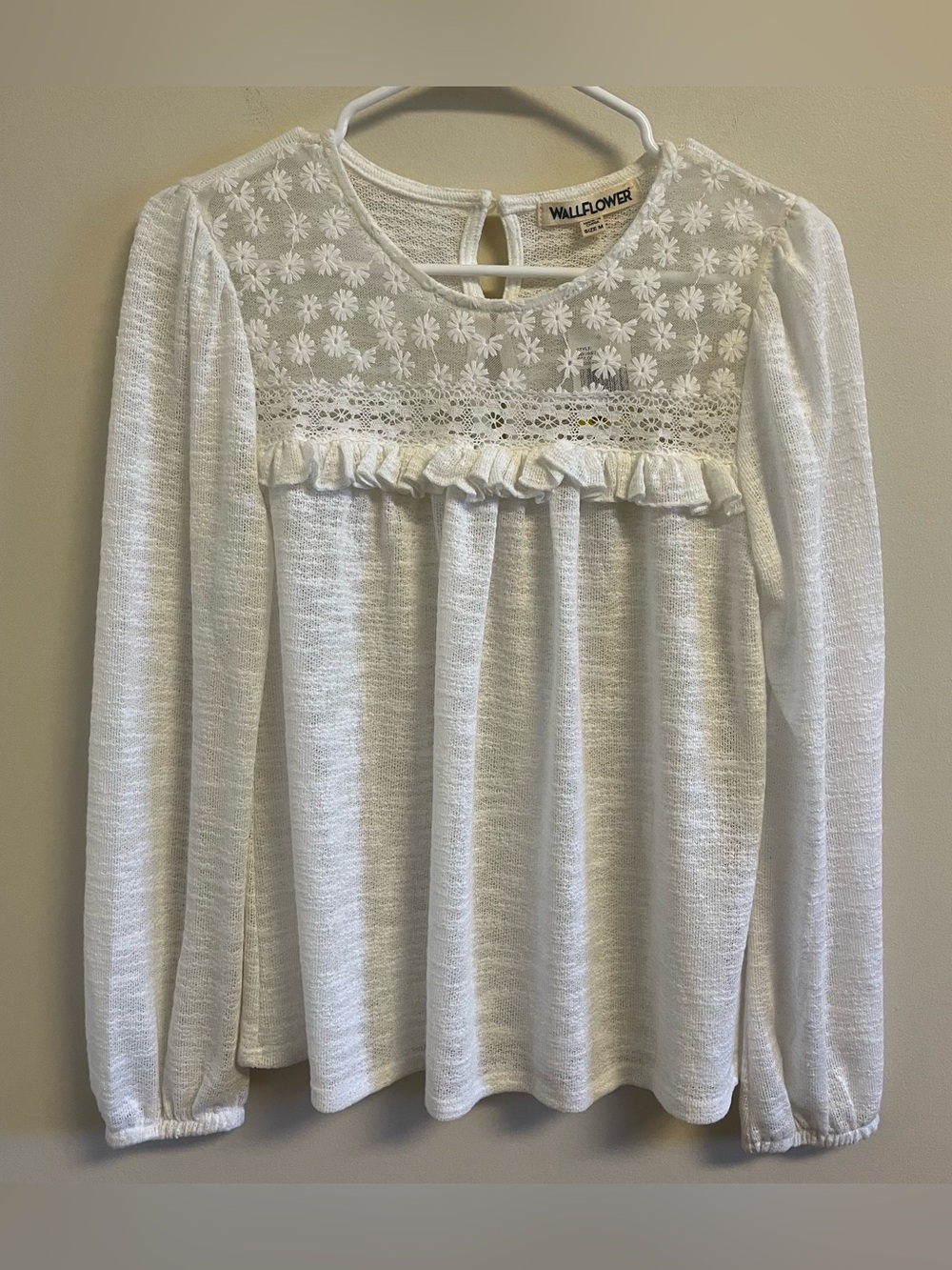 Womens White Lace Long-Sleeve Top Medium Peasant Fairy Boho Wallflower NWT